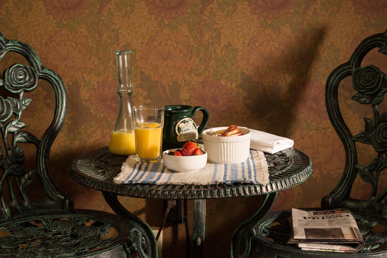 Astor House Bed & Breakfast Green Bay Ngoại thất bức ảnh